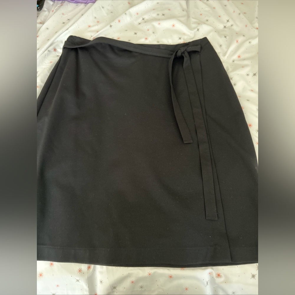 Liz Claiborne Black Ponte Knit Wrap Skirt dize 16 EUC